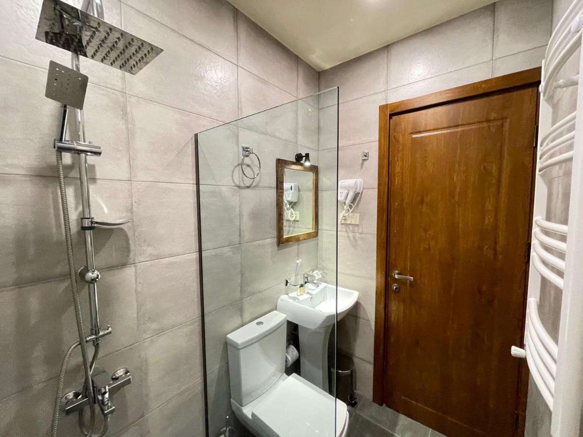 קזבגי Hotel Misty Mountain מראה חיצוני תמונה